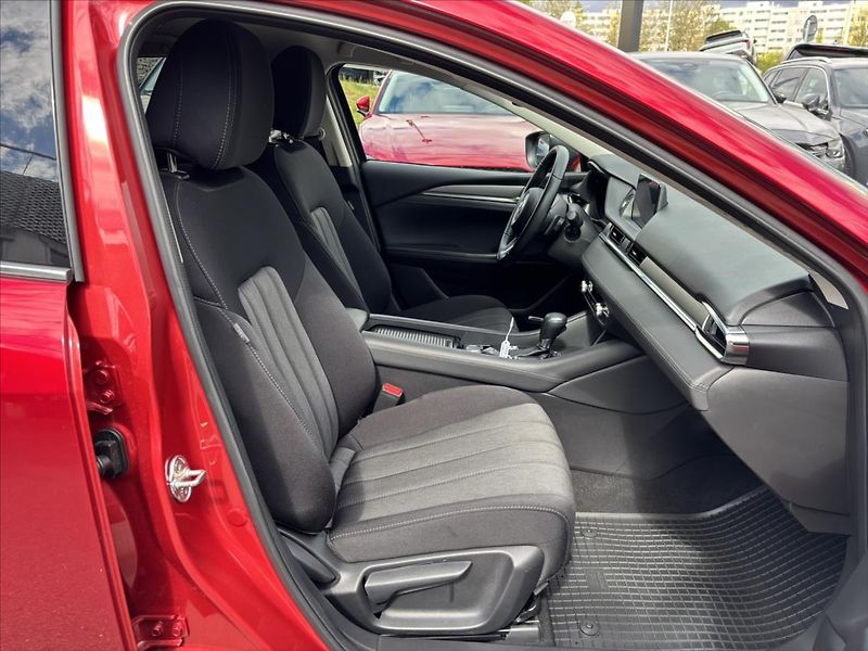 Mazda 6 2,5 i 143kW AT Revolution 1.ČR - fotka 15 z 46