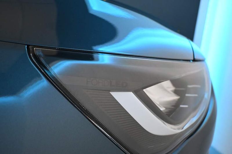 Ford Focus (2023) 1.5 LED TITANIUM Kamera 8AT EC - fotka 22 z 28