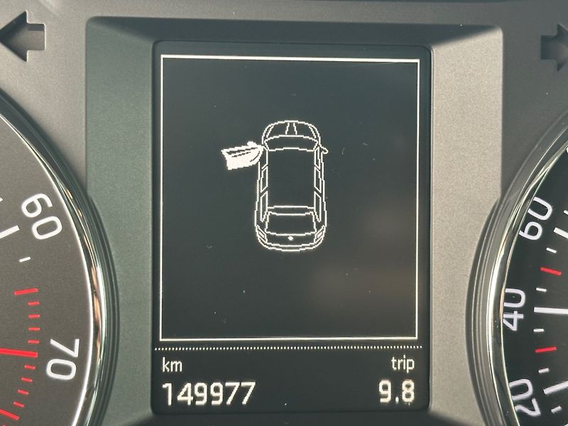Škoda Octavia (2013) 1.4TSi 103kW,PO VELKÉM SERVISU - fotka 10 z 17