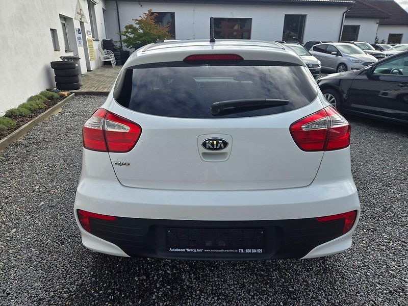 Kia Rio (2015) 1.2 i Zimáky,Serviska - fotka 5 z 25