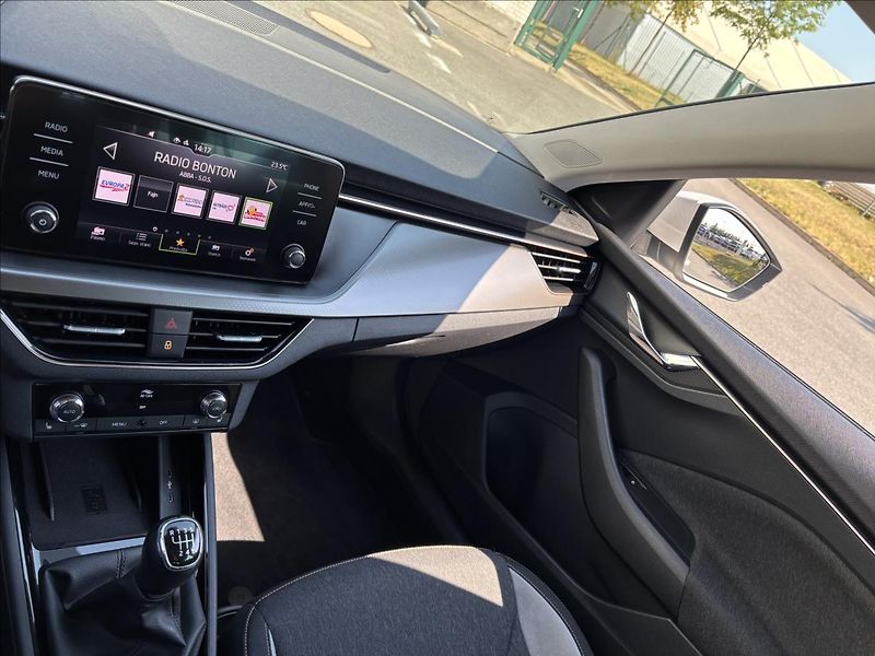 Škoda Scala 1,0 TSI 81kW Style - fotka 36 z 39