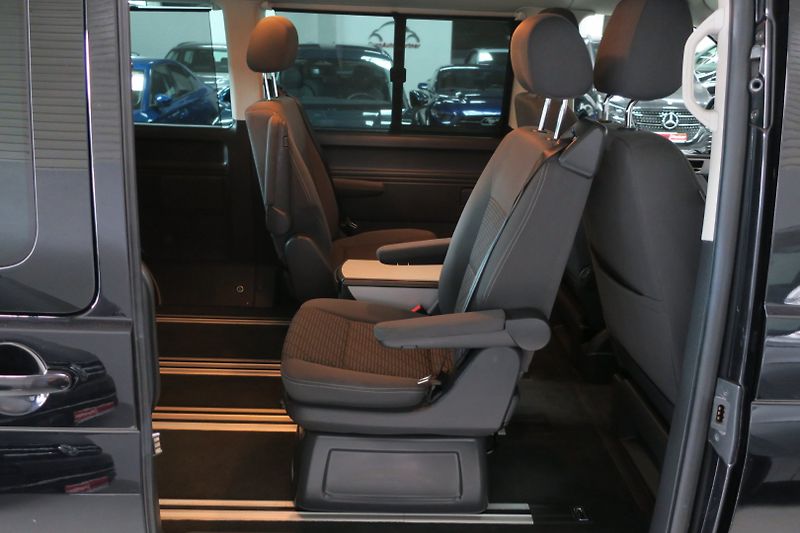 Volkswagen Multivan (2014) T5.1 Long Comfort 4Motion DSG - fotka 40 z 46