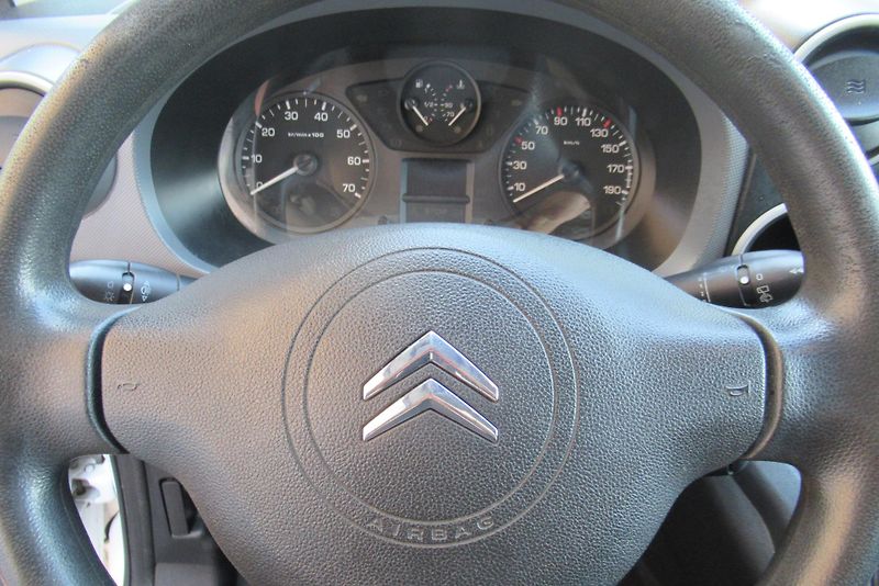 Citroën Berlingo 1.6 HDi  KLIMA  - fotka 11 z 25