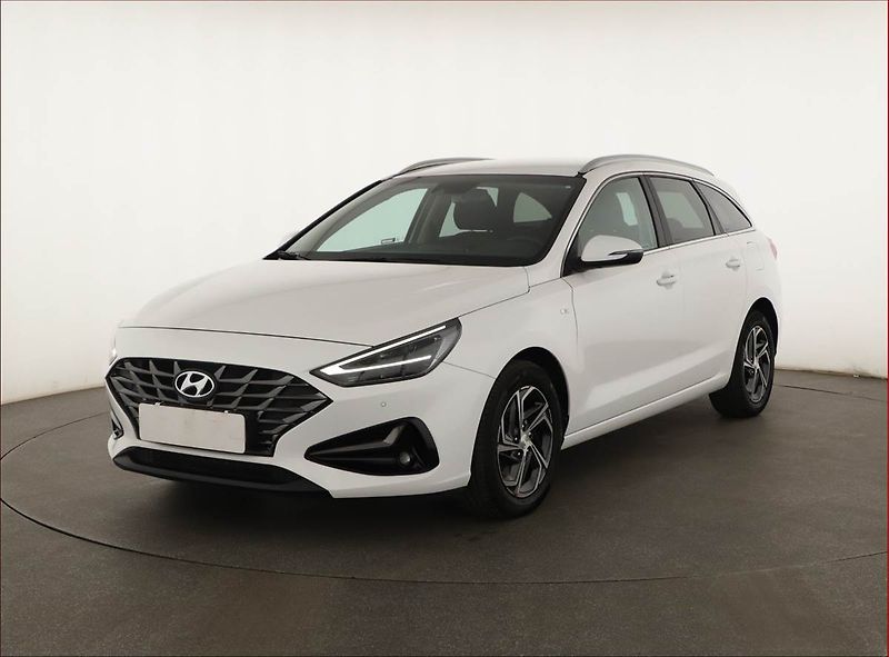 Hyundai i30 (2023) Smart 1.5 T-GDI, ČR,1.maj - fotka 2 z 20