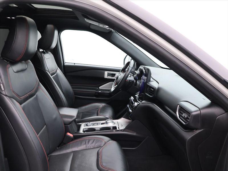 Ford Explorer 3,0 V6 267kW EcoBoost 4x4 CZ D - fotka 13 z 44