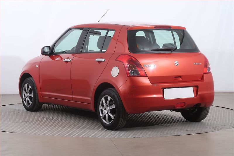 Suzuki Swift (2009) 1.3, po STK, jezdí výborně - fotka 4 z 14