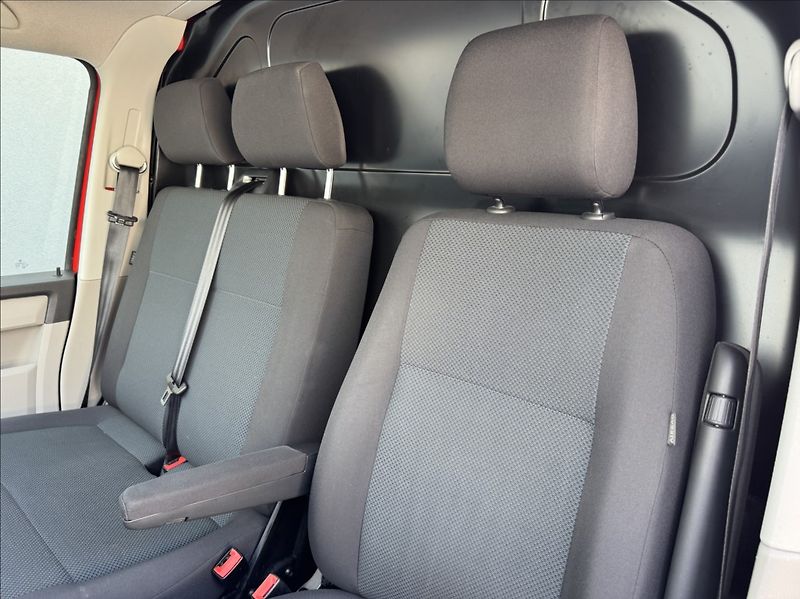 Volkswagen Transporter 2,0 TDI 4MOT LONG DPH 1.maj ČR - fotka 29 z 50