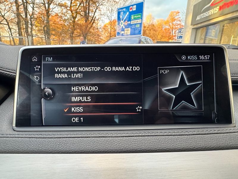 BMW X6 (2016) 3.0 xDrive, M Paket - fotka 22 z 42