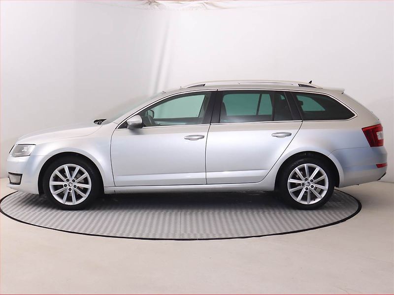 Škoda Octavia (2015) 1.4 TSI, Automat, Kůže, Navi - fotka 3 z 20