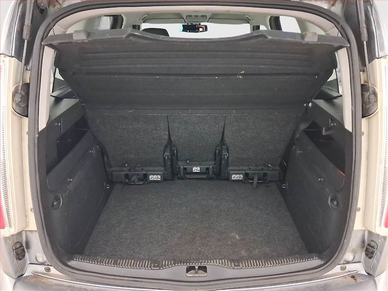 Škoda Roomster (2011) 1.2 12V, nová STK, Tažné - fotka 13 z 17