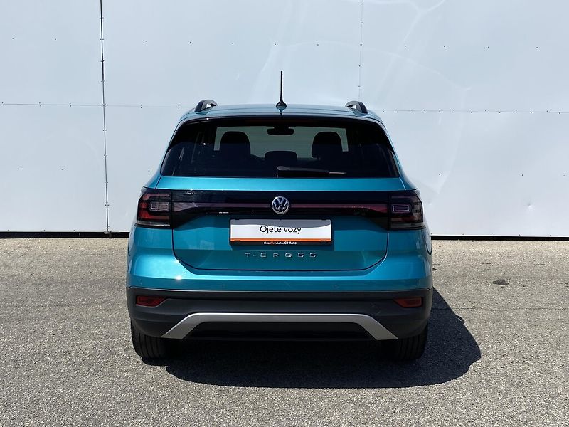 Volkswagen T-Cross 1,0 TSI 70 kW Life - fotka 6 z 25