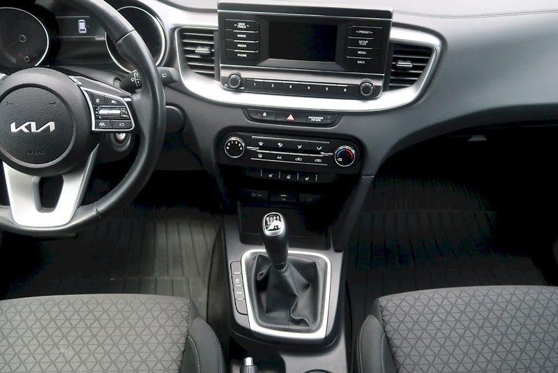 Kia Ceed (2022) Sportswagon 1,0 T-GDI/88 kW - fotka 9 z 30