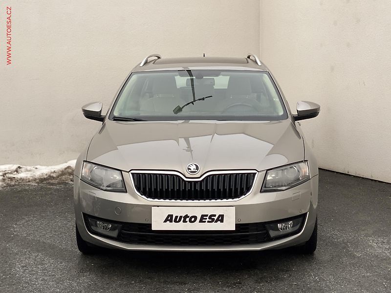 Škoda Octavia (2014) 1.4 TSi, Elegance, DSG, panor - fotka 2 z 18