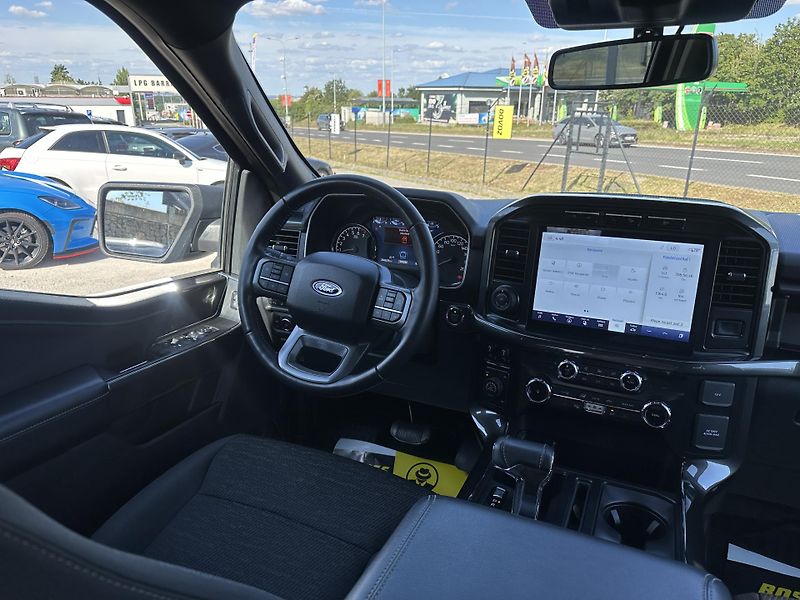 Ford F-150 (2022) Ford F-150 2022 - fotka 15 z 17