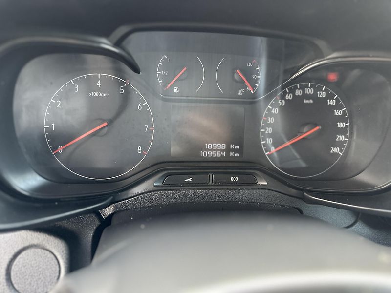 Opel Combo VAN-1.2i-81KW-DPH-KLIMA-ENJOY- - fotka 11 z 18