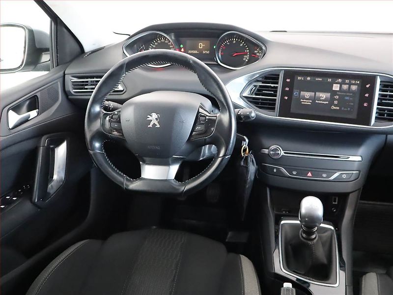 Peugeot 308 (2016) 1.6 BlueHDi, Serv.kniha - fotka 7 z 17