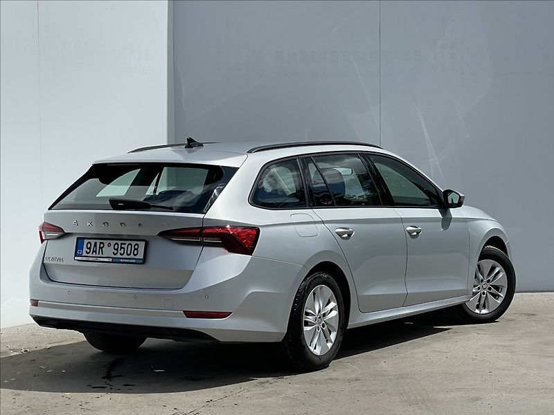 Škoda Octavia 2,0 TDI Combi Ambition Plus TA - fotka 3 z 23