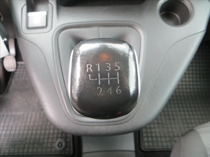 Opel Combo 1,5 CDTI 96kW Life Edit Plus - fotka 13 z 22