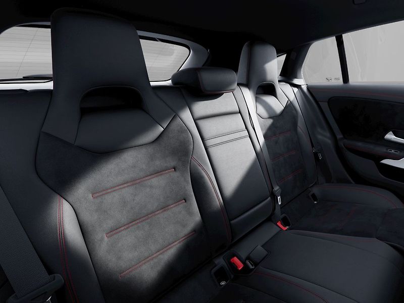 Mercedes-Benz CLA 200 Shooting Brake AMG Sty - fotka 8 z 9