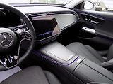 Mercedes-Benz Třídy E (2024) 300de/Digital-Light/Hybrid/ - náhled 22
