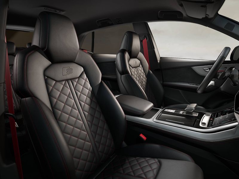 Audi Q8 SUV 50 Quattro 8TT 3,0TDI - fotka 5 z 7
