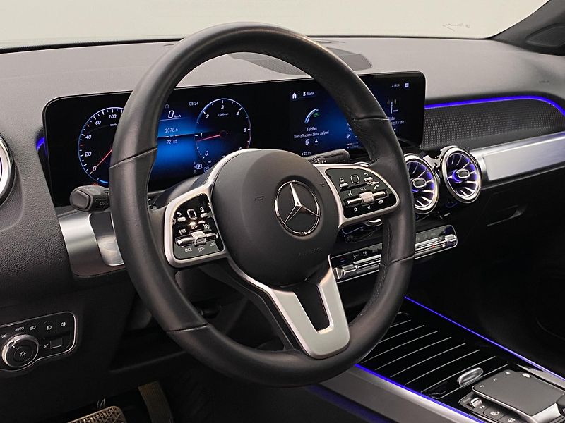 Mercedes-Benz GLB 200d 4MATIC AUT CZ 7míst - fotka 18 z 60