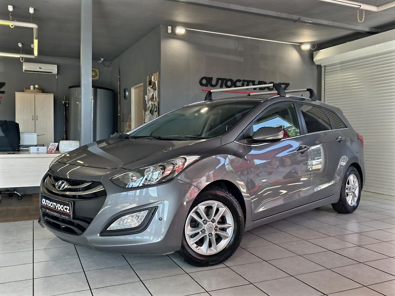 Hyundai i30 1.6 GDi 88kW KAMERA VÝHŘEVY ČR - fotka 3 z 23