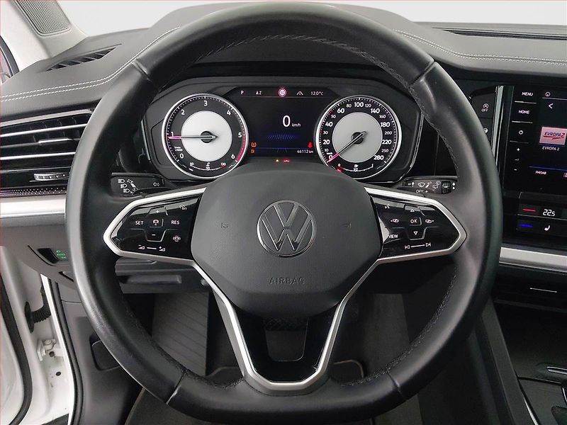 Volkswagen Touareg (2021) 3.0 TDI - fotka 17 z 22