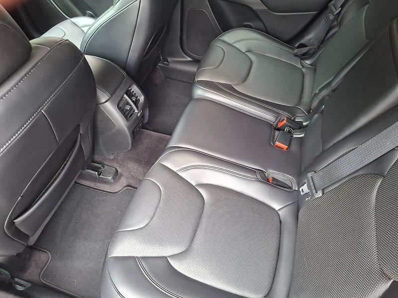 Jeep Cherokee (2019) 2.2M-JET 143kW 4X4 LIMITED - fotka 34 z 46
