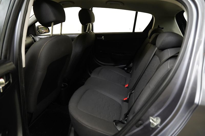 Hyundai i20 - fotka 21 z 22