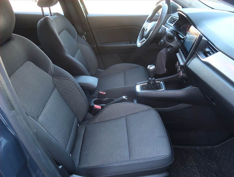 Renault Captur (2023) 1.0 TCe, LPG, ČR,1.maj - fotka 9 z 19