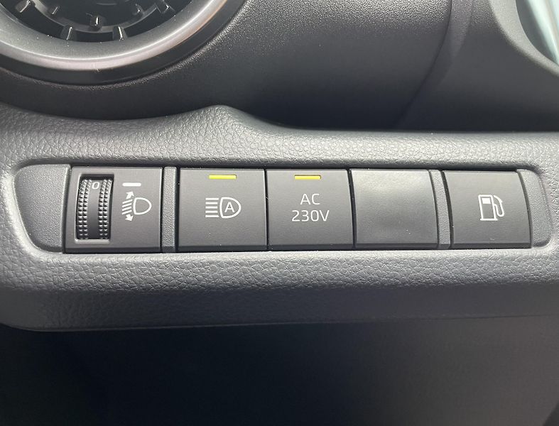 Toyota C-HR STYLE 2.0 PHEV 164 kW - fotka 24 z 29