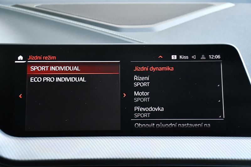 BMW Řada 2 218d TAŽNÉ HUD ČR 1M - fotka 29 z 41