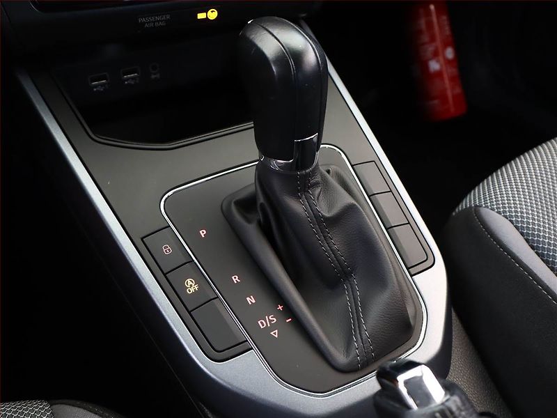 Seat Arona (2019) 1.0 TSI, Automat, Navi - fotka 11 z 19
