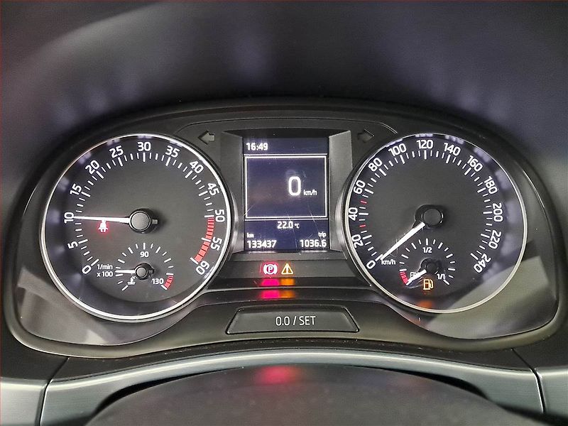 Škoda Fabia (2015) 1.4 TDI, ČR,1.maj, Tempomat - fotka 11 z 16