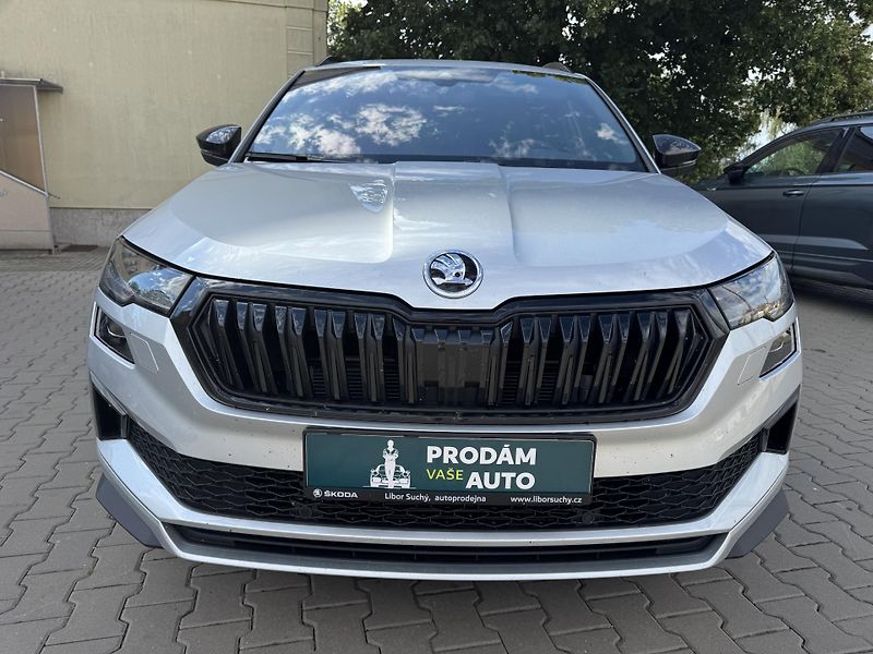 Škoda Karoq 2.0TDi SportLine MAX Výbava - fotka 11 z 35