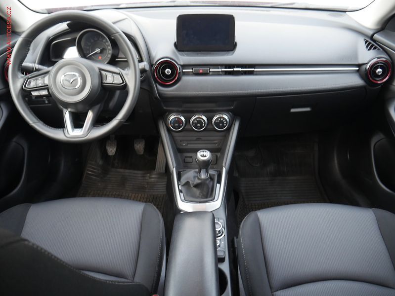 Mazda CX-3 (2017) 2.0i, ČR, AC, navi, park - fotka 8 z 16