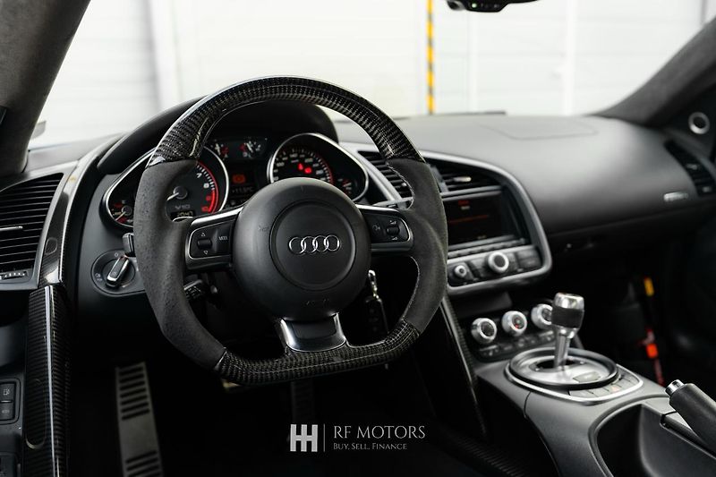 Audi R8 (2010) R8 5.2 V10 quattro 386kW - fotka 22 z 46