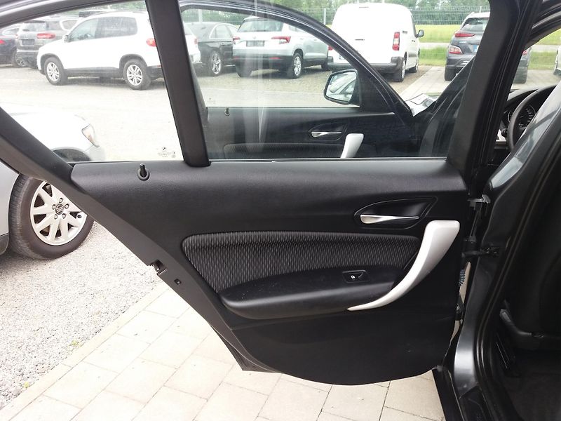 BMW Řada 1 118d,2.0D 105kW,AUTOMAT!! - fotka 23 z 27