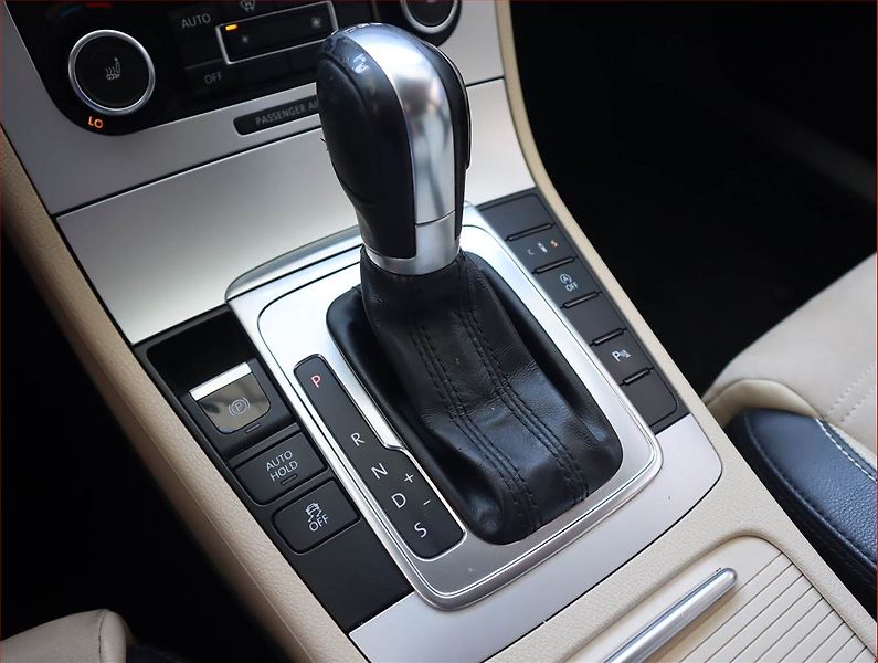 Volkswagen Passat CC (2012) 2.0 TDI, Automat, Xenony - fotka 13 z 19
