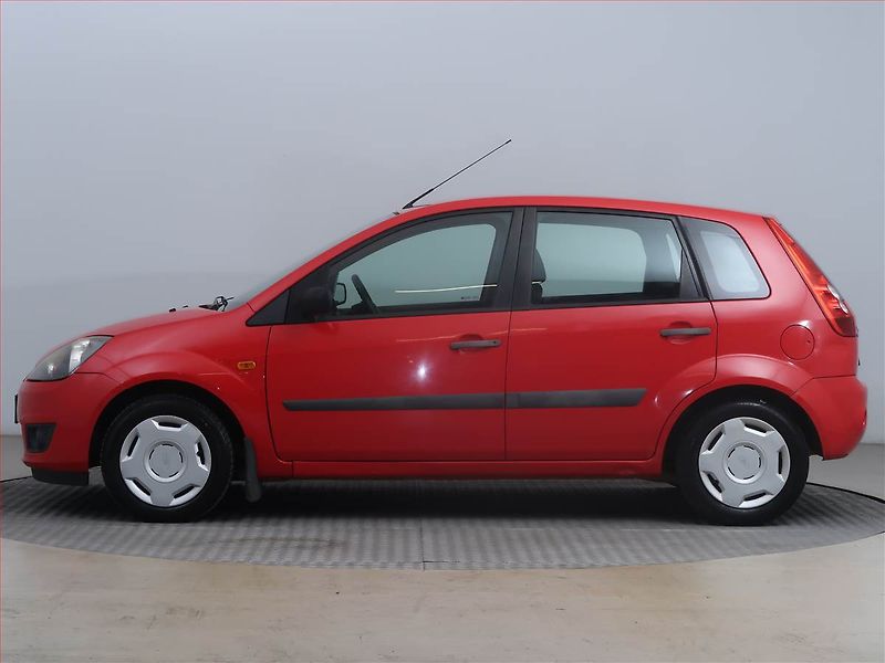 Ford Fiesta (2007) 1.4 TDCi, ČR,1.maj - fotka 3 z 14