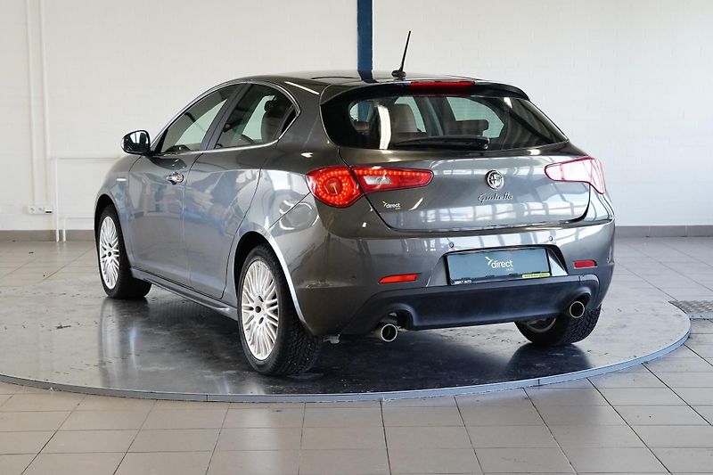 Alfa Romeo Giulietta - fotka 7 z 28