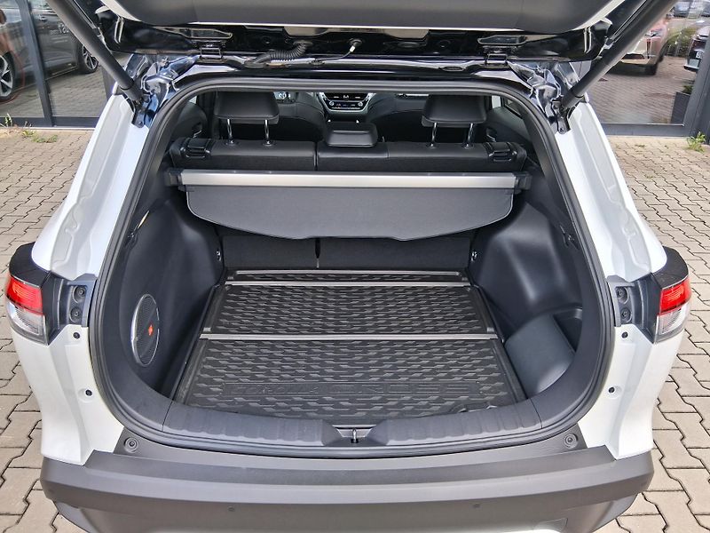 Toyota Corolla Cross EXECU. JBL 2.0 Hyb. 4x4 143 kW - fotka 6 z 36