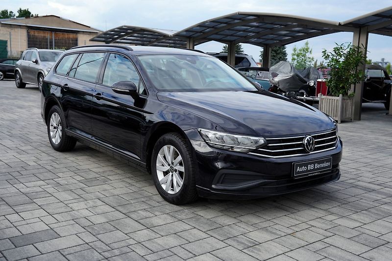 Volkswagen Passat (2020) B8 2.0TDi 90kW DSG - fotka 8 z 45