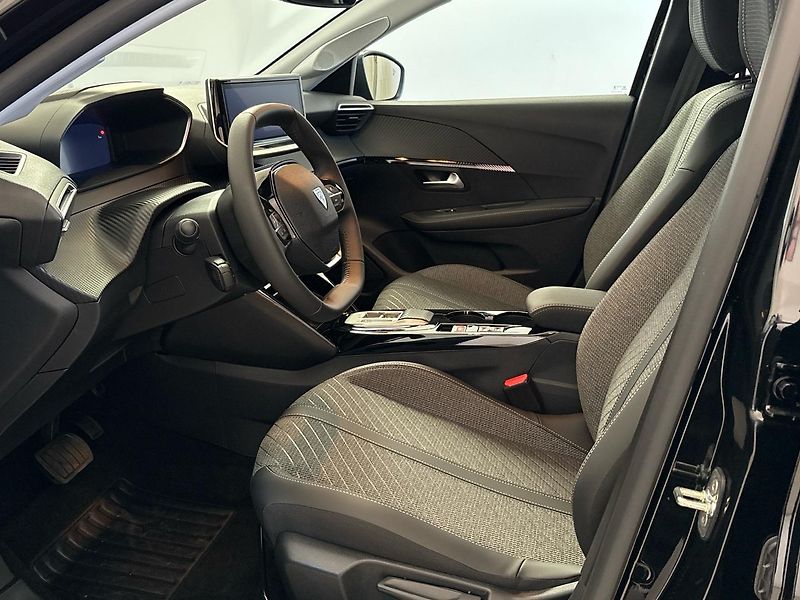 Peugeot 208 (2026) Allure Hybrid 110 e-DCS6 - fotka 6 z 37