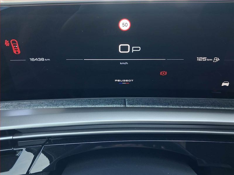 Peugeot 5008 (2025) Allure PureTech 130 - fotka 11 z 20