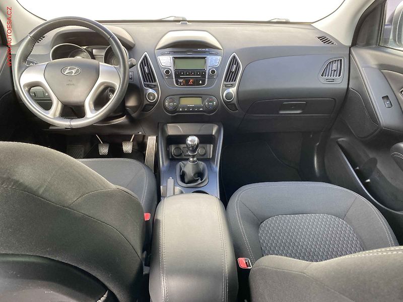 Hyundai ix35 (2013) 1.6 GDi, Park. čidla - fotka 8 z 16