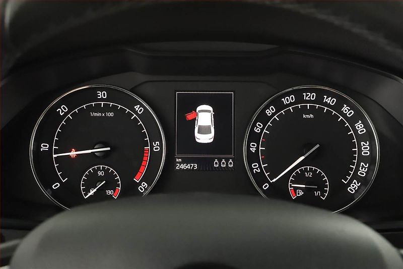 Škoda Superb (2015) Style 2.0 TDI, Automat - fotka 8 z 17