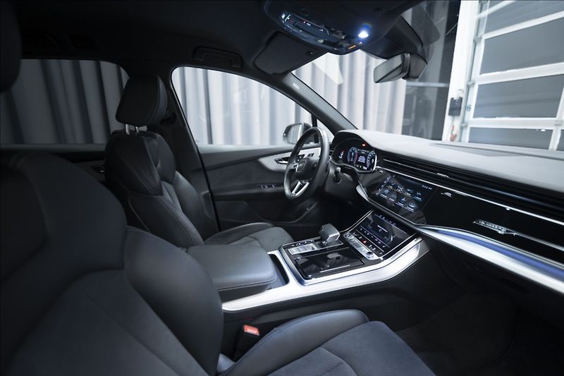 Audi Q7 3,0 TDI QUATTRO S-LINE 1. MAJ - fotka 7 z 45