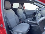 Renault Captur (2025) TECHNO 1,3TCe 160k EDC - náhled 8